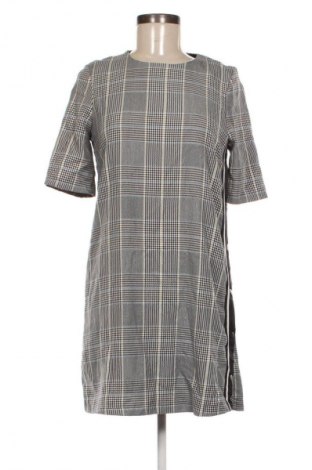 Рокля Zara, Размер M, Цвят Многоцветен, Цена 2,04 €