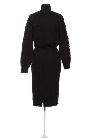 Рокля Zara, Размер S, Цвят Черен, Цена 13,29 €