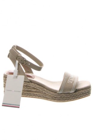 Σανδάλια Tommy Hilfiger, Μέγεθος 37, Χρώμα  Μπέζ, Τιμή 57,99 €, #134795615