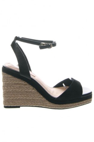 Szandálok Tommy Hilfiger, Méret 41, Szín Fekete, Ár 32 859 Ft, #134861220