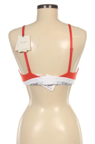 Biustonosz Calvin Klein, Rozmiar S, Kolor Czerwony, Cena 183,99 zł