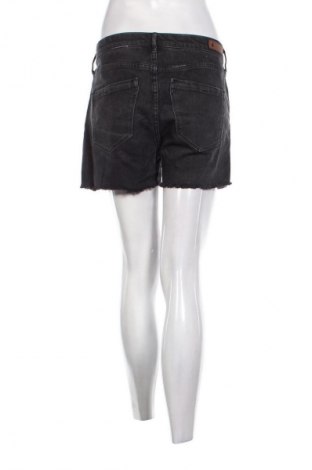 Dámské kraťasy  H&M, Velikost M, Barva Černá, Cena  209,00 Kč