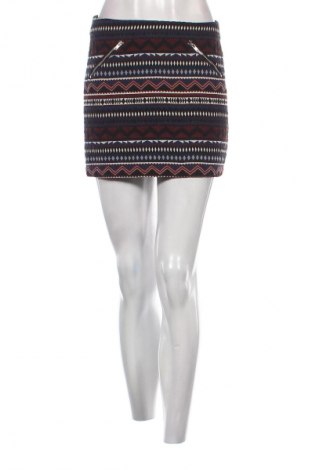 Пола H&M Divided, Размер S, Цвят Многоцветен, Цена 2,04 €