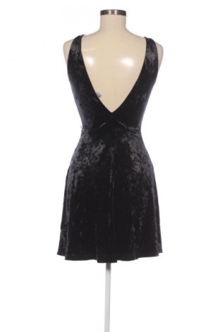 Kleid H&M Divided, Größe S, Farbe Schwarz, Preis € 1,99