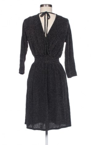 Φόρεμα Sisters Point, Μέγεθος M, Χρώμα Μαύρο, Τιμή 4,99 €