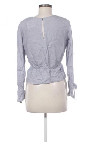 Bluzka damska Bershka, Rozmiar M, Kolor Kolorowy, Cena 7,99 zł