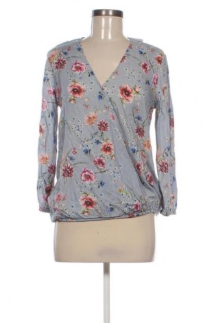 Dámska blúza Reserved, Veľkosť M, Farba Viacfarebná, Cena  1,95 €
