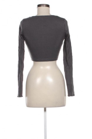 Дамска блуза Stradivarius, Размер S, Цвят Сив, Цена 2,04 €