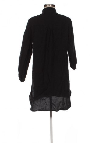 Дамска риза LC Waikiki, Размер M, Цвят Черен, Цена 16,36 €