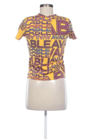 Дамска тениска Bershka, Размер XS, Цвят Многоцветен, Цена 2,04 €