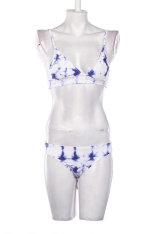 Дамски бански Cupshe, Размер M, Цвят Многоцветен, Цена 11,75 €