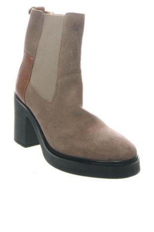 Дамски боти Aada Studios, Размер 39, Цвят Бежов, Цена 36,81 €