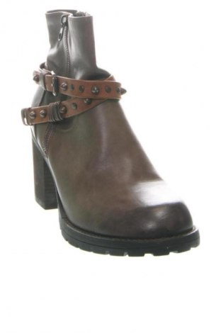 Дамски боти Graceland, Размер 39, Цвят Кафяв, Цена 46,63 €