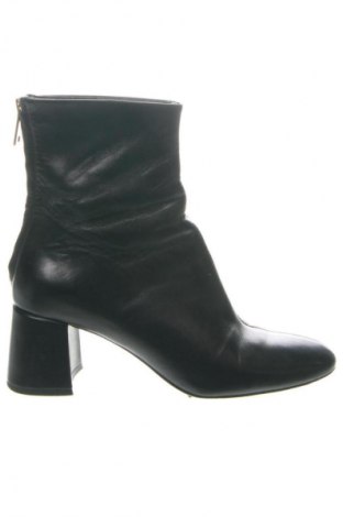 Γυναικεία μποτάκια H&M, Μέγεθος 36, Χρώμα Μαύρο, Τιμή 17,99 €