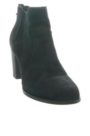 Дамски боти Koolaburra by UGG, Размер 38, Цвят Черен, Цена 16,87 €