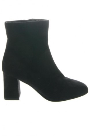 Дамски боти Tamaris, Размер 41, Цвят Черен, Цена 20,21 €