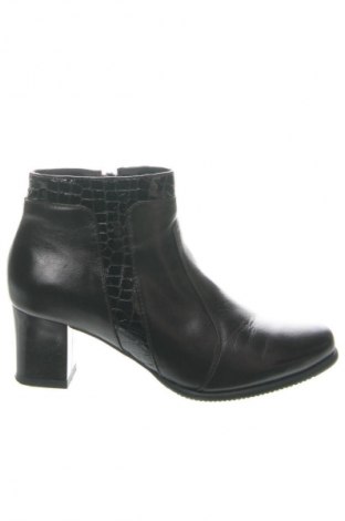 Дамски боти Unbranded, Размер 38, Цвят Червен, Цена 16,87 €