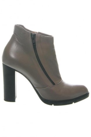 Дамски боти Unbranded, Размер 38, Цвят Сив, Цена 40,90 €