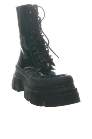 Дамски ботуши Bershka, Размер 35, Цвят Черен, Цена 35,85 €