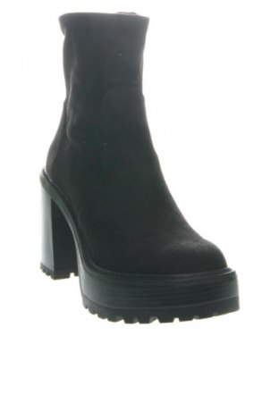 Дамски ботуши Nine West, Размер 39, Цвят Черен, Цена 40,71 €