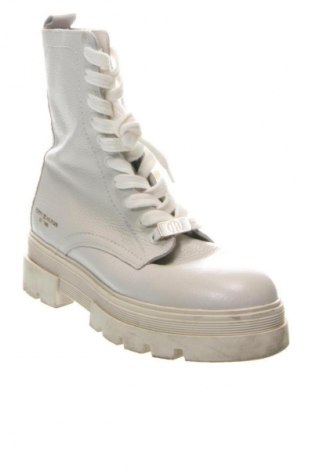 Дамски ботуши Tommy Hilfiger, Размер 39, Цвят Бял, Цена 75,67 €