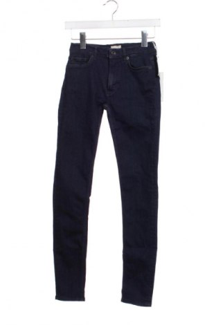 Damskie jeansy French Connection, Rozmiar XXS, Kolor Niebieski, Cena 94,99 zł