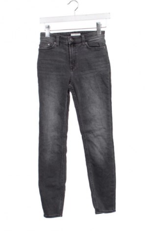 Dámské džíny  H&M, Velikost XS, Barva Šedá, Cena  139,00 Kč
