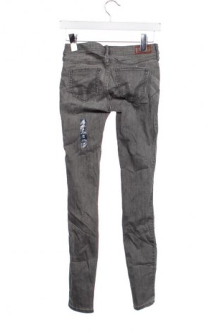 Dámske džínsy  Hollister, Veľkosť XXS, Farba Sivá, Cena  2,95 €