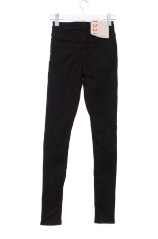 Blugi de femei Pieces, Mărime XXS, Culoare Negru, Preț 66,99 Lei