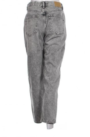 Дамски дънки Pull&Bear, Размер M, Цвят Сив, Цена 8,69 €