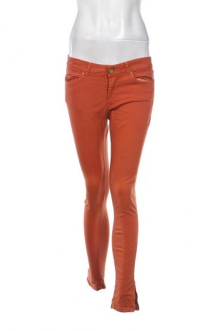 Damskie jeansy Zara, Rozmiar M, Kolor Czerwony, Cena 9,99 zł