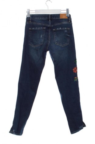 Damskie jeansy Zara, Rozmiar XS, Kolor Niebieski, Cena 17,99 zł