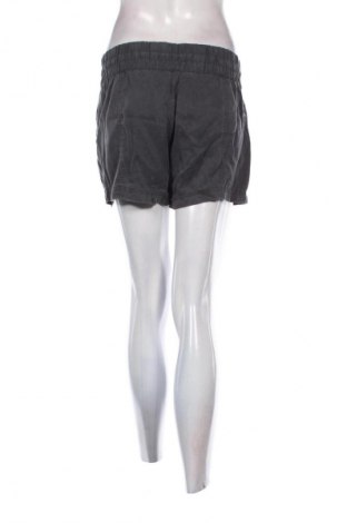 Dámské kraťasy  Athleta, Velikost M, Barva Šedá, Cena  109,00 Kč