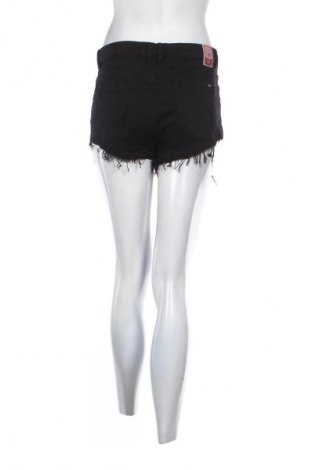 Дамски къс панталон Bershka, Размер M, Цвят Черен, Цена 6,13 €