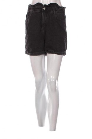 Дамски къс панталон C&A, Размер M, Цвят Сив, Цена 4,80 €