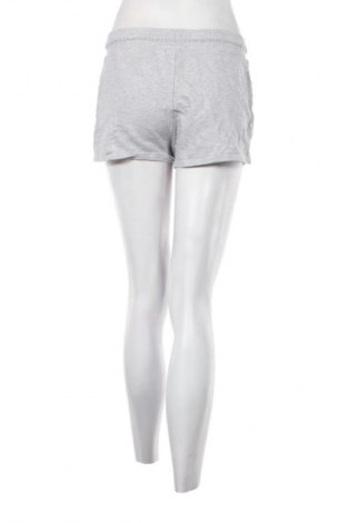 Дамски къс панталон Clockhouse, Размер S, Цвят Сив, Цена 6,64 €