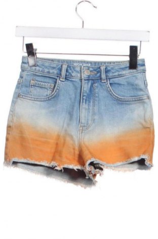 Női rövidnadrág Clockhouse, Méret XS, Szín Sokszínű, Ár 2 229 Ft