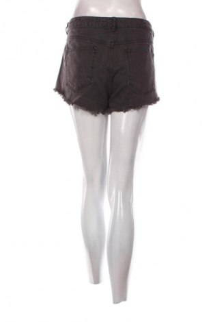 Γυναικείο κοντό παντελόνι H&M Divided, Μέγεθος L, Χρώμα Μαύρο, Τιμή 3,43 €