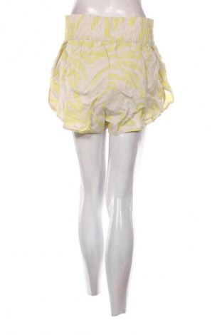 Dámské kraťasy  H&M Sport, Velikost M, Barva Vícebarevné, Cena  49,00 Kč