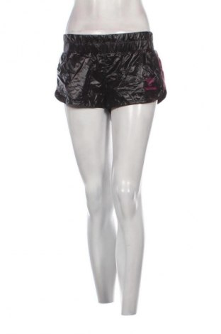 Dámske kraťasy  Hummel, Veľkosť S, Farba Čierna, Cena  23,95 €