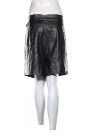 Γυναικείο κοντό παντελόνι Kiabi, Μέγεθος 4XL, Χρώμα Μαύρο, Τιμή 4,99 €