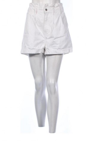 Női rövidnadrág Reserved, Méret XL, Szín Fehér, Ár 2 809 Ft