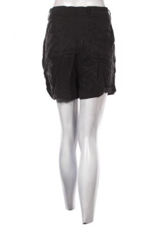 Dámske kraťasy  Superdry, Veľkosť L, Farba Čierna, Cena  24,95 €