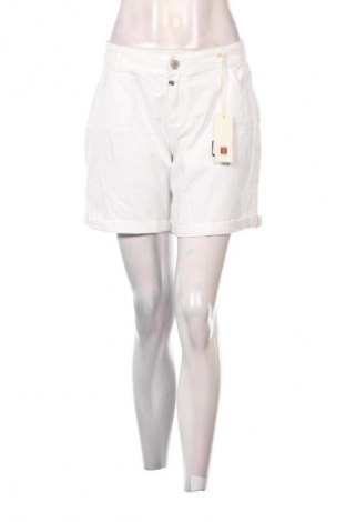 Γυναικείο κοντό παντελόνι Timezone, Μέγεθος L, Χρώμα Λευκό, Τιμή 6,99 €