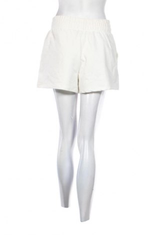 Damen Shorts Unbranded, Größe L, Farbe Weiß, Preis € 1,87