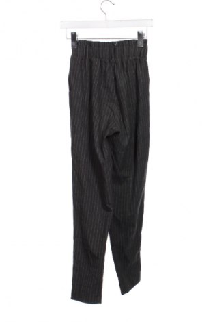 Дамски панталон Bershka, Размер XXS, Цвят Сив, Цена 4,60 €