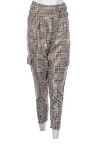 Дамски панталон Bershka, Размер S, Цвят Многоцветен, Цена 2,55 €