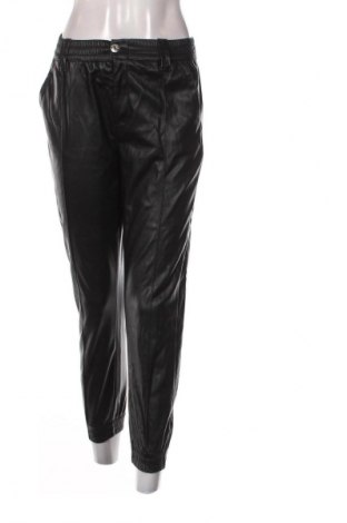 Dámske nohavice Bershka, Veľkosť S, Farba Čierna, Cena  10,83 €