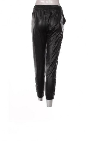 Dámske nohavice Bershka, Veľkosť S, Farba Čierna, Cena  10,83 €