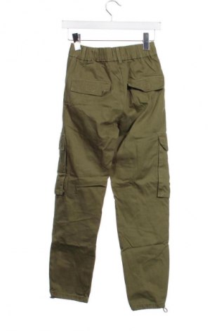 Damskie spodnie Bershka, Rozmiar XXS, Kolor Zielony, Cena 42,82 zł